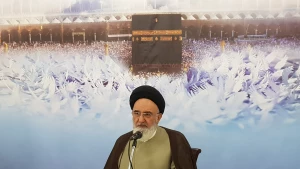 حجت‌الاسلام هاشمیان: خانه خدا یکی از بهترین مکان‌‌ها برای بازسازی انسان است