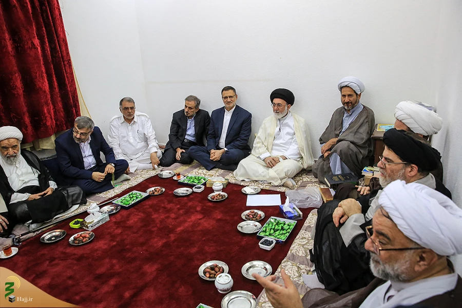 دیدار سرپرست حجاج ایرانی با نمایندگان بعثه های مراجع  در مدینه 9