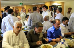تذکر سرپرست حجاج ایرانی به مسئولان فرهنگی و اجرایی:  

مراسم وداع با شهر پیامبر برگزار شود 8