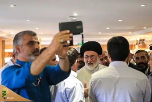 تذکر سرپرست حجاج ایرانی به مسئولان فرهنگی و اجرایی:  

مراسم وداع با شهر پیامبر برگزار شود 11