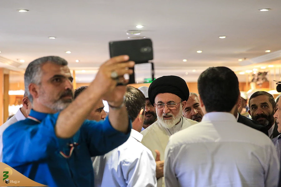 تذکر سرپرست حجاج ایرانی به مسئولان فرهنگی و اجرایی:  

مراسم وداع با شهر پیامبر برگزار شود 11