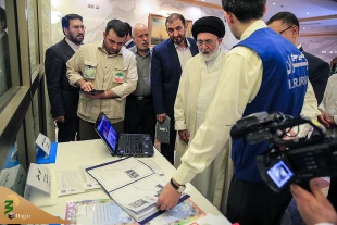 تذکر سرپرست حجاج ایرانی به مسئولان فرهنگی و اجرایی:  

مراسم وداع با شهر پیامبر برگزار شود 13