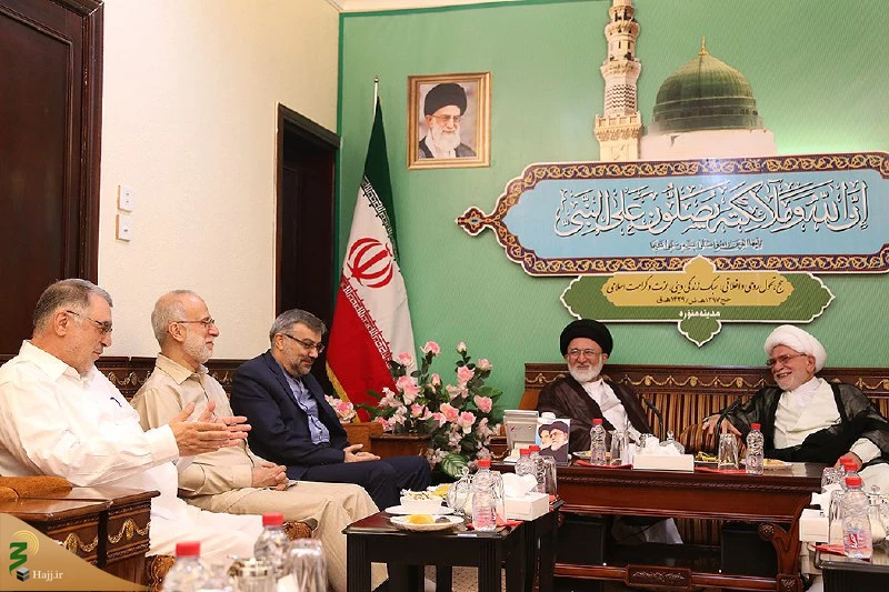 دیداررییس هیئت اعزامی مجلس اعلای عراق به حرمین شریفین با سرپرست حجاج ایرانی 3