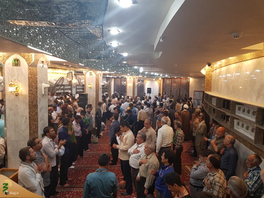 حضرت ابوالفضل علیه السلام عبد مطیع خدا بود.

سخنران مراسم بعثه مقام معظم رهبری در حرم حسینی با اشاره زیارتنامه امام امام صادق تاکید کرد حضرت ابوالفضل علیه السلام عبد مطیع خدا بود و به این دلیل باب الحوائج است.
 8
