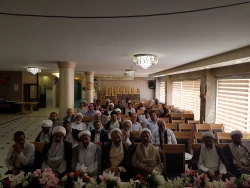 زیارت امام حسین درعرفه برابر یک میلیون حج وعمره مستحبی 

مسئول دفترنمایندگی بعثه مقام معظم رهبری درعراق گفت: زیارت امام حسین را درعرفه برابر یک میلیون حج وعمره با پبامبر وامام عصر عنوان نمود. 2