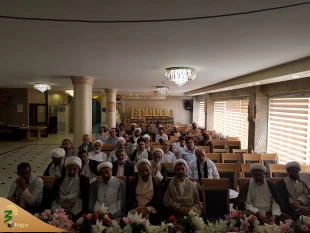 زیارت امام حسین درعرفه برابر یک میلیون حج وعمره مستحبی 

مسئول دفترنمایندگی بعثه مقام معظم رهبری درعراق گفت: زیارت امام حسین را درعرفه برابر یک میلیون حج وعمره با پبامبر وامام عصر عنوان نمود. 2