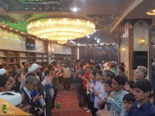 اگر انسان خوب باشد خداهم اورا مورد تفضل قرار می دهد 

سخنران مراسم بعثه مقام معظم رهبری در سرداب علقمی با اشاره به اینکه اگر انسان خوب باشدوگناه نکند خداهم اورامورد تفضل خود قرار می دهدتأکید کرد: خدا از 1400سال پیش برنامه داده وماعمل نمی کنیم وبه مشکل ب