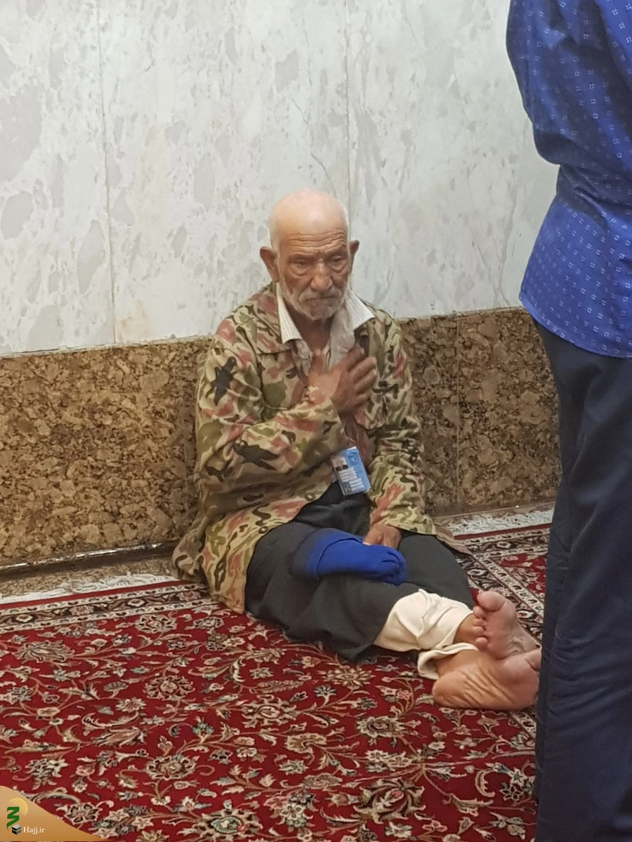 اگر انسان خوب باشد خداهم اورا مورد تفضل قرار می دهد 

سخنران مراسم بعثه مقام معظم رهبری در سرداب علقمی با اشاره به اینکه اگر انسان خوب باشدوگناه نکند خداهم اورامورد تفضل خود قرار می دهدتأکید کرد: خدا از 1400سال پیش برنامه داده وماعمل نمی کنیم وبه مشکل ب
