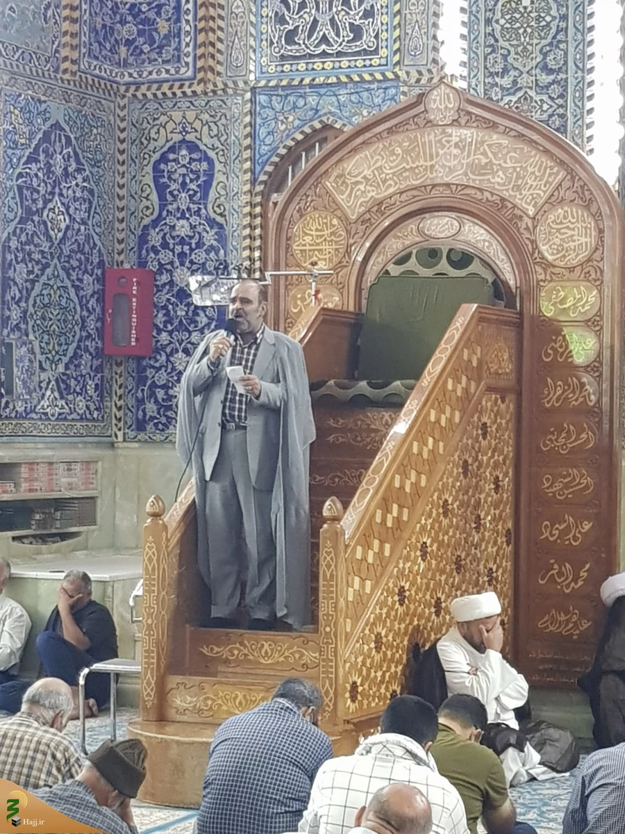 ریسمان محکم الهی همان ولایت اهل بیت(ع)است

خطیب بعثه مقام معظم رهبری در کربلا در جمع زائرین ایرانی در حرم امام حسین(ع)گفت:هرکس دوست دارد به ریسمان محکم الهی چنگ بزند باید به ولایت اهل بیت(ع) چنگ بزند. 2