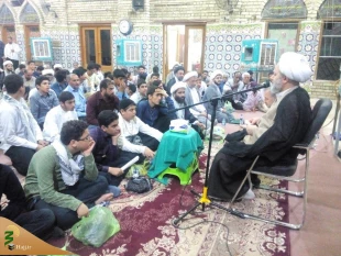 برگزاری دعای توسل در جوار مرقد کاظمین علیهماالسلام- تصویری

دعای توسل در جوار مرقد مطهر و نورانی امام کاظم(ع) و امام جواد (ع) با همراهی زائران ایرانی، برگزار شد.

 2