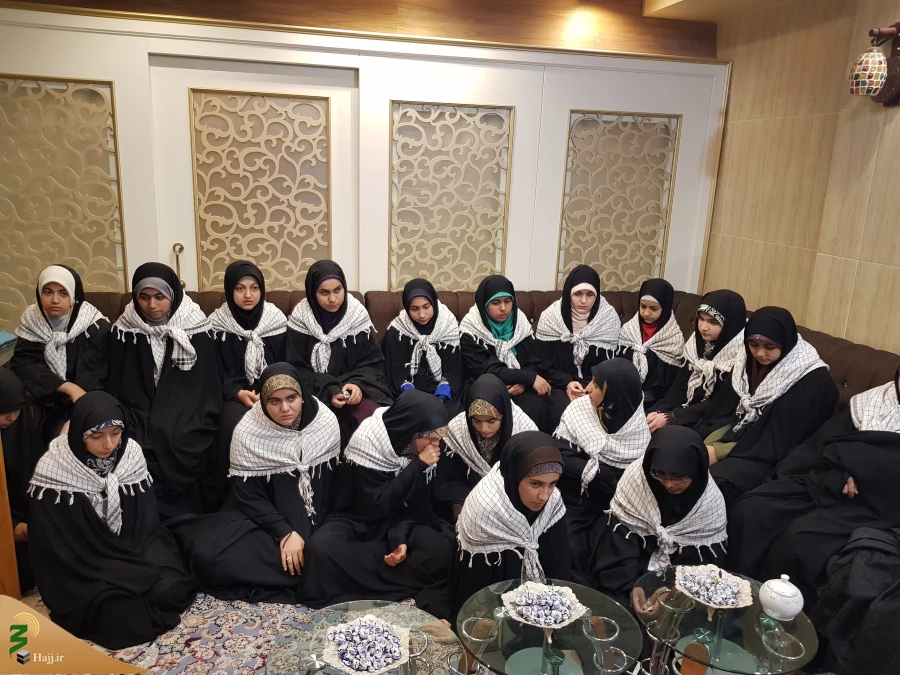 دردیدار اتحادیه انجمن اسلامی دانش آموزان سفیران دوسویه عنوان شدند

مسئول دفترنمایندگی بعثه مقام معظم رهبری درعراق دردیدار اتحادیه انجمن اسلامی دانش آموزان استان یزد آنان را سفیران دوسویه عنوان کرد که از یک سو سفیر جمهوری اسلامی درعراق وازسوی دیگرسفیر حض