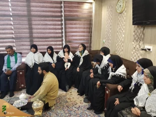 دردیدار اتحادیه انجمن اسلامی دانش آموزان سفیران دوسویه عنوان شدند

مسئول دفترنمایندگی بعثه مقام معظم رهبری درعراق دردیدار اتحادیه انجمن اسلامی دانش آموزان استان یزد آنان را سفیران دوسویه عنوان کرد که از یک سو سفیر جمهوری اسلامی درعراق وازسوی دیگرسفیر حض