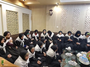 دردیدار اتحادیه انجمن اسلامی دانش آموزان سفیران دوسویه عنوان شدند

مسئول دفترنمایندگی بعثه مقام معظم رهبری درعراق دردیدار اتحادیه انجمن اسلامی دانش آموزان استان یزد آنان را سفیران دوسویه عنوان کرد که از یک سو سفیر جمهوری اسلامی درعراق وازسوی دیگرسفیر حض