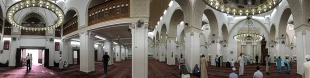 یک مسجد و دو قبله 4