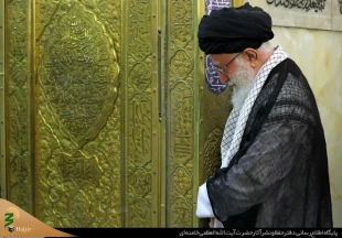 غبارروبی مضجع حرم رضوی با حضور رهبر انقلاب 4
