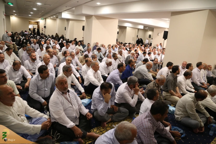 زمزمه دعای کمیل در جوار بیت الله الحرام  5