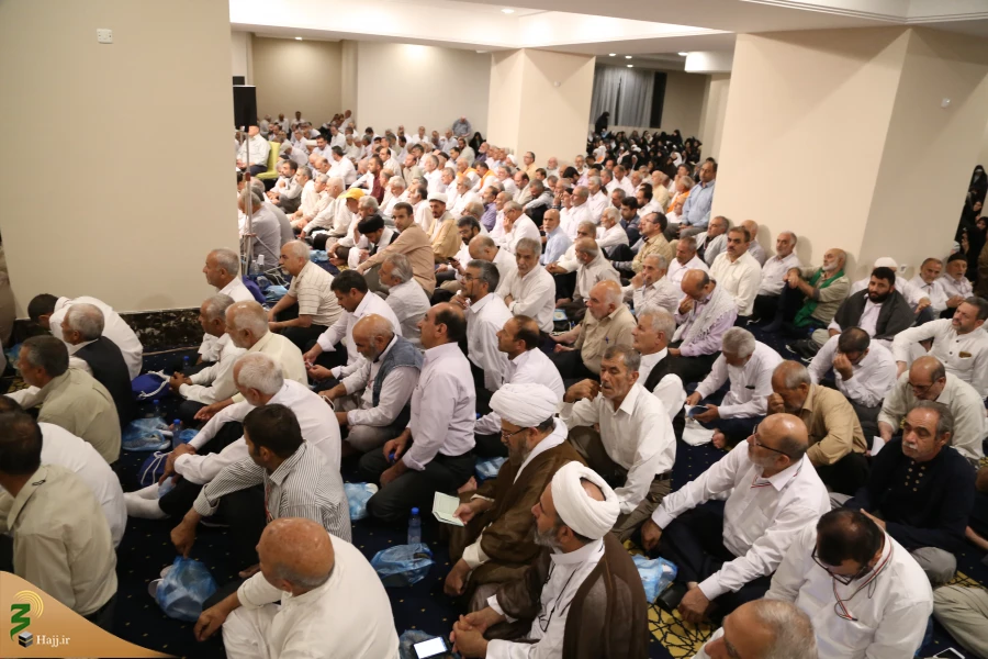 زمزمه دعای کمیل در جوار بیت الله الحرام  11
