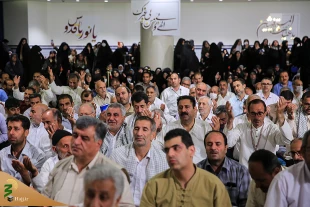 زائران ایرانی در جوار کعبه دعای کمیل را زمزمه کردند  12