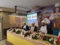 تربت امام حسین (ع )کیمیا بی نظیر وشفابخش بیماریهاست

مسئول دفترنمایندگی بعثه مقام معظم رهبری درعراق گفت: تربت امام حسین را داروی شفابخش بیماریها خواندوگفت سجده بر آن حجابها وموانع قبولی اعمال را برمی دارد. 2