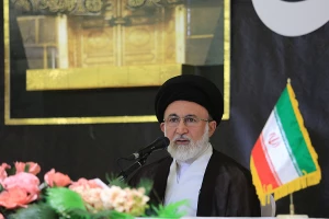 درمکه برگزار شد،

دعای پرفیض کمیل درهتل های محل اقامت زائران ایرانی  