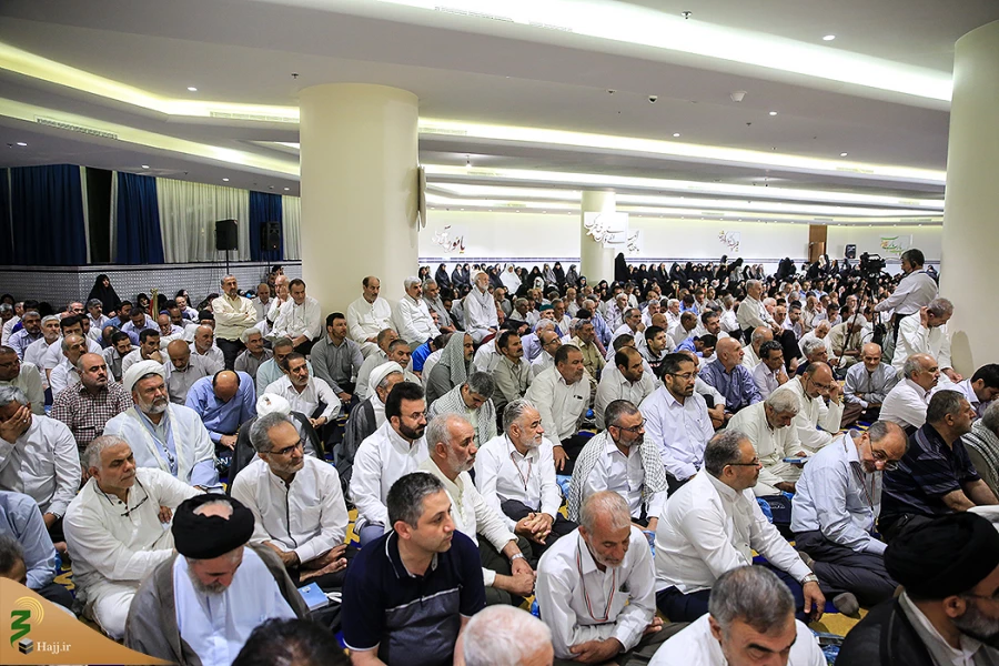 درمکه برگزار شد،

دعای پرفیض کمیل درهتل های محل اقامت زائران ایرانی   5