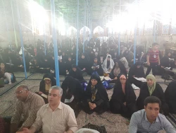 دعای کمیل زائران حسینی عارفانه و عاشقانه زمزمه شد + تصاویر

زائران ایرانی با حضور پرشور خود در خیمه گاه امام حسین(ع)، دعای پرفیض کمیل را عاشقانه و عارفانه زمزمه کردند. 2