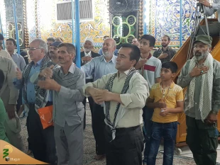 دعای کمیل زائران حسینی عارفانه و عاشقانه زمزمه شد + تصاویر

زائران ایرانی با حضور پرشور خود در خیمه گاه امام حسین(ع)، دعای پرفیض کمیل را عاشقانه و عارفانه زمزمه کردند. 2