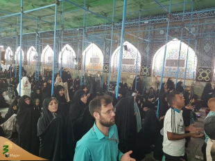 دعای کمیل زائران حسینی عارفانه و عاشقانه زمزمه شد + تصاویر

زائران ایرانی با حضور پرشور خود در خیمه گاه امام حسین(ع)، دعای پرفیض کمیل را عاشقانه و عارفانه زمزمه کردند. 2