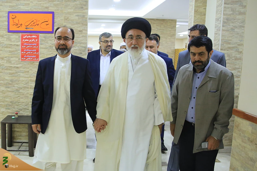 در مکه انجام شد،

دیدار وزیرحج افغانستان با سرپرست حجاج ایرانی 14