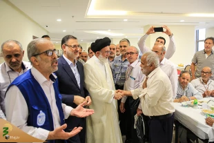 زائرانی یکرنگ با گویش های متفاوت، دیداری مزین به حضور پیرترین و جوان ترین زائر در هتل السابق 2 8