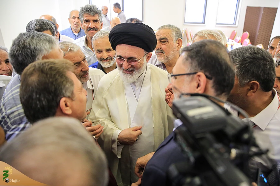 زائرانی یکرنگ با گویش های متفاوت، دیداری مزین به حضور پیرترین و جوان ترین زائر در هتل السابق 2 10