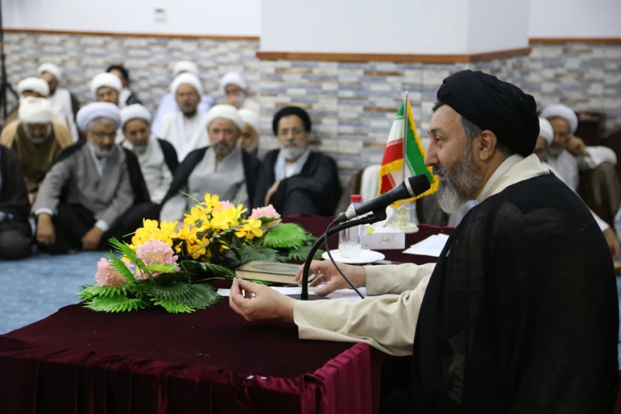 همایش روحانیون، معین ها و معینه های کاروان در مکه مکرمه   2