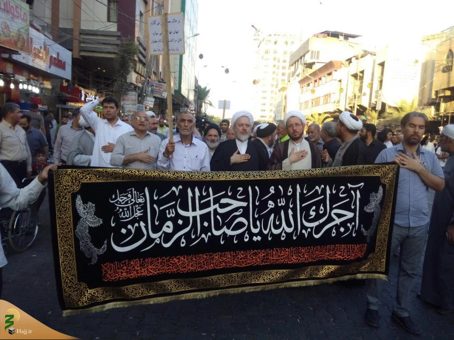 برگزاری موکب امام رضا در شب شهادت امام جواد علیه السلام در کاظمین

به مناسبت شهادت حضرت امام جواد علیهماالسلام زائرین ایرانی امامین جوادین(ع) در قالب موکب امام رضا در کاظمین عزاداری کردند. 2