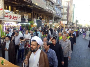 برگزاری موکب امام رضا در شب شهادت امام جواد علیه السلام در کاظمین

به مناسبت شهادت حضرت امام جواد علیهماالسلام زائرین ایرانی امامین جوادین(ع) در قالب موکب امام رضا در کاظمین عزاداری کردند. 2