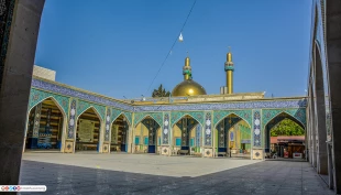 حرم مطهر حضرت خوله دختر امام حسین علیه السلام - شهر بعلبک لبنان

حرم مطهر حضرت خوله (س) در شهر بعلبک لبنان، میزبان عاشقان و ارادتمندان اهل بیت عصمت و طهارت علیهم السلام است و اکنون به یکی از مهمترین آثار گردشگری دینی در لبنان و منطقه تبدیل شده است.  2