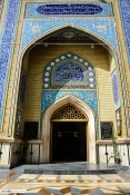 حرم مطهر حضرت خوله دختر امام حسین علیه السلام - شهر بعلبک لبنان

حرم مطهر حضرت خوله (س) در شهر بعلبک لبنان، میزبان عاشقان و ارادتمندان اهل بیت عصمت و طهارت علیهم السلام است و اکنون به یکی از مهمترین آثار گردشگری دینی در لبنان و منطقه تبدیل شده است.  4