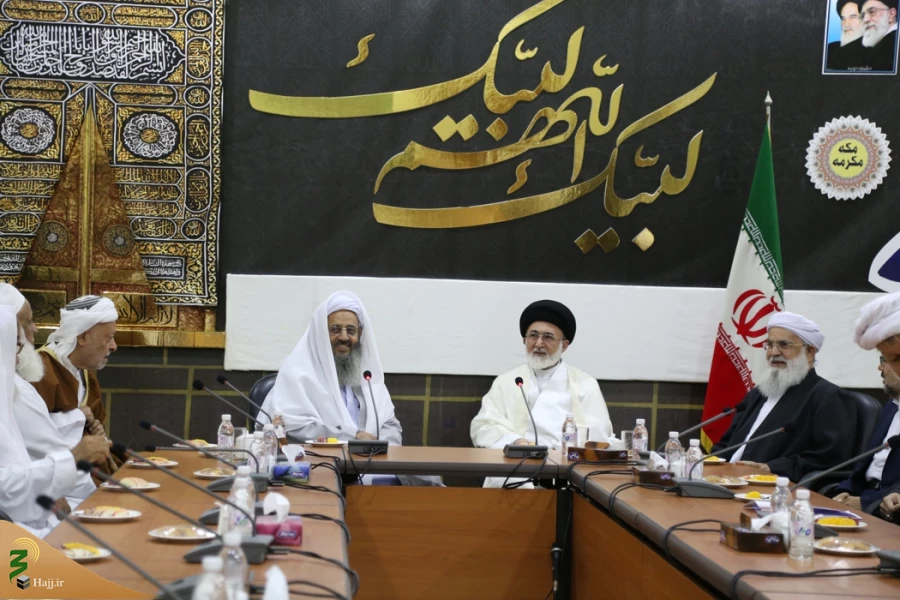 امام جمعه اهل سنت زاهدان:

حجاج ایرانی مورد احترام هستند  3