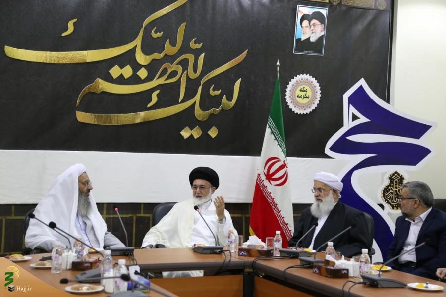 امام جمعه اهل سنت زاهدان:

حجاج ایرانی مورد احترام هستند  11