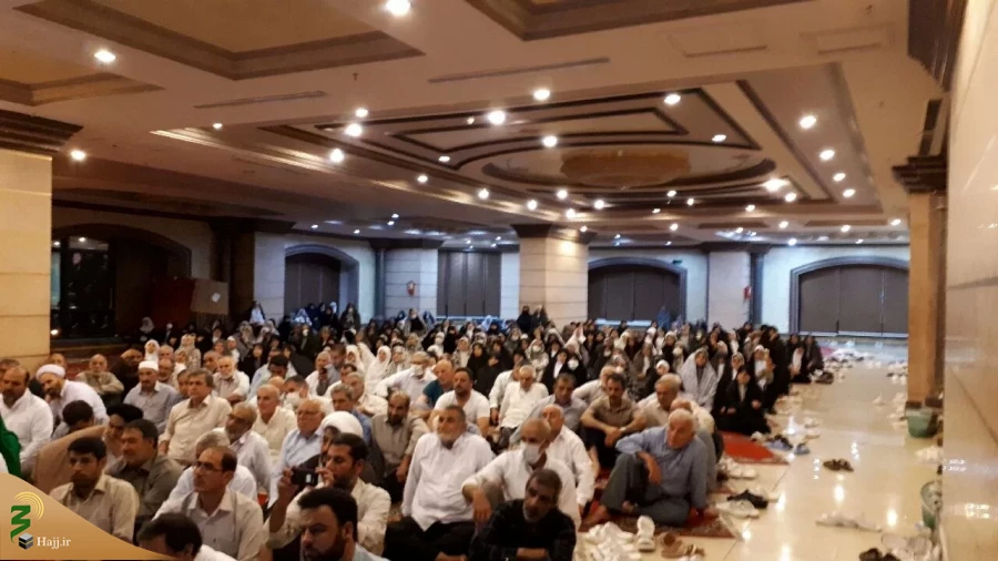 استقبال بیست هزار نفری حجاج از مراسم روایتگری مکه شناسی  8