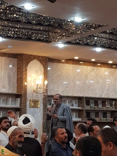 سبب اصلى حرکت کشتی حضرت نوح (ع) ذوات مقدّسه اهل بیت عصمت و طهارت (ع) بودند.

خطیب بعثه مقام معظم رهبری در کربلا در جمع زائرین ایرانی در سرداب علقمی گفت:پیامبر اکرم (ص)فرمود: الواح، چوب‏ هاى کشتى و ما، میخ ‏هاى آن بودیم و اگر ما نبودیم کشتى مسافرانش را ح
