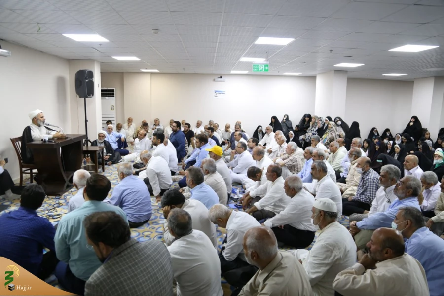 مراسم سالگرد ازدواج دو نور در جوار مسجد الحرام 9