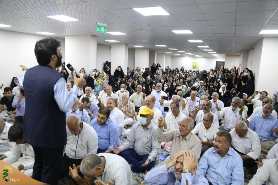 مراسم سالگرد ازدواج دو نور در جوار مسجد الحرام 5