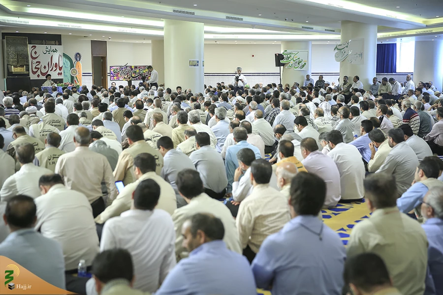 نماینده ولی فقیه در امور حج و زیارت:

یاوران حجاج بازوان عملیاتی شورای فرهنگی هستند  3