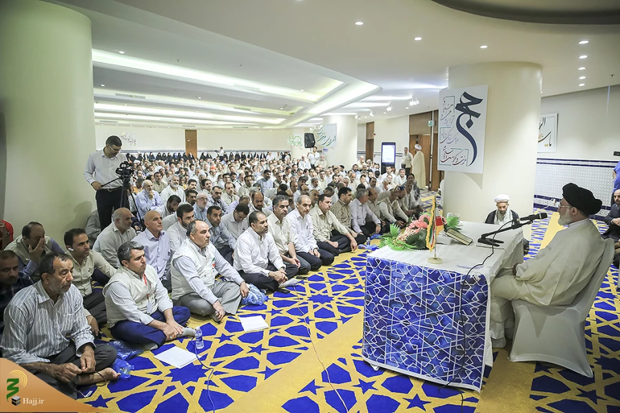 نماینده ولی فقیه در امور حج و زیارت:

یاوران حجاج بازوان عملیاتی شورای فرهنگی هستند  11