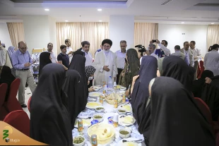 شور و شعف زائران از دیدارو گفتگو با سرپرست حجاج ایرانی 10