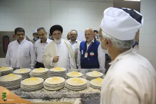 شور و شعف زائران از دیدارو گفتگو با سرپرست حجاج ایرانی 11