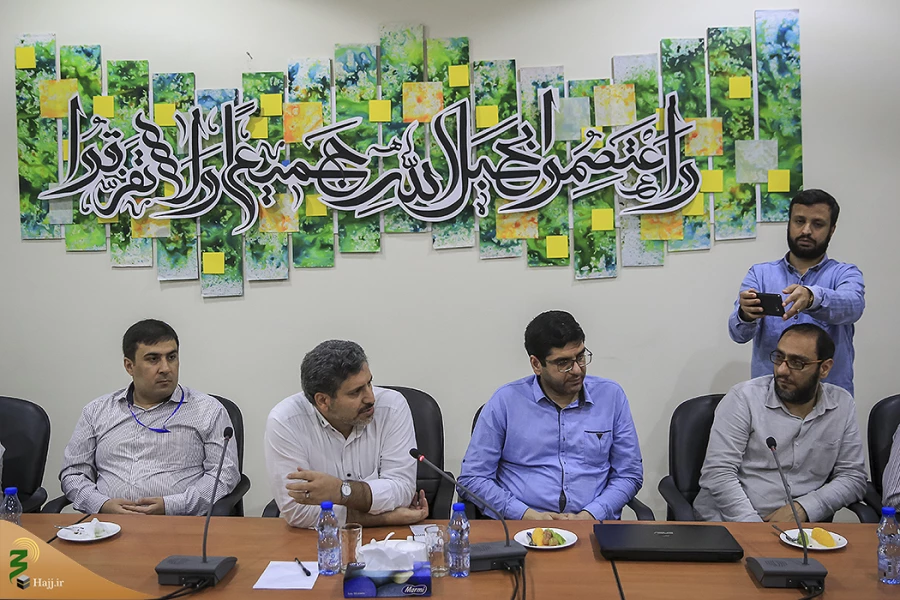 درمکه انجام شد؛

دیدارگروه اعزامی صداوسیما به سرزمین وحی با سرپرست حجاج ایرانی 7