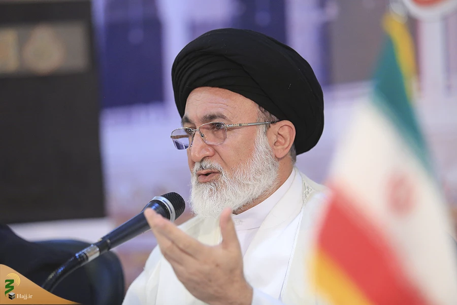 حجت الاسلام و المسلمین قاضی عسکر :

وحدت کلمه از مهمترین برکات حج است 4