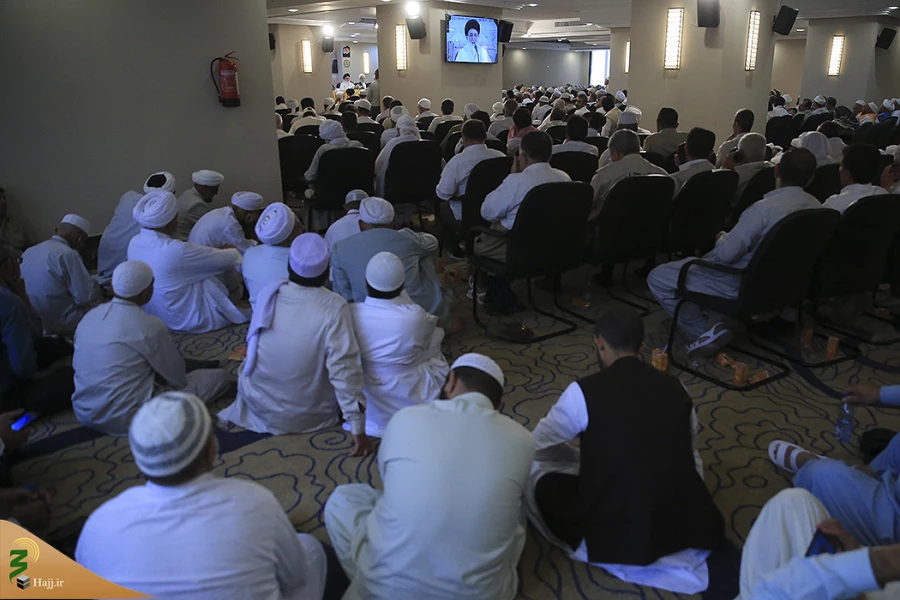 حجت الاسلام و المسلمین قاضی عسکر :

وحدت کلمه از مهمترین برکات حج است 5