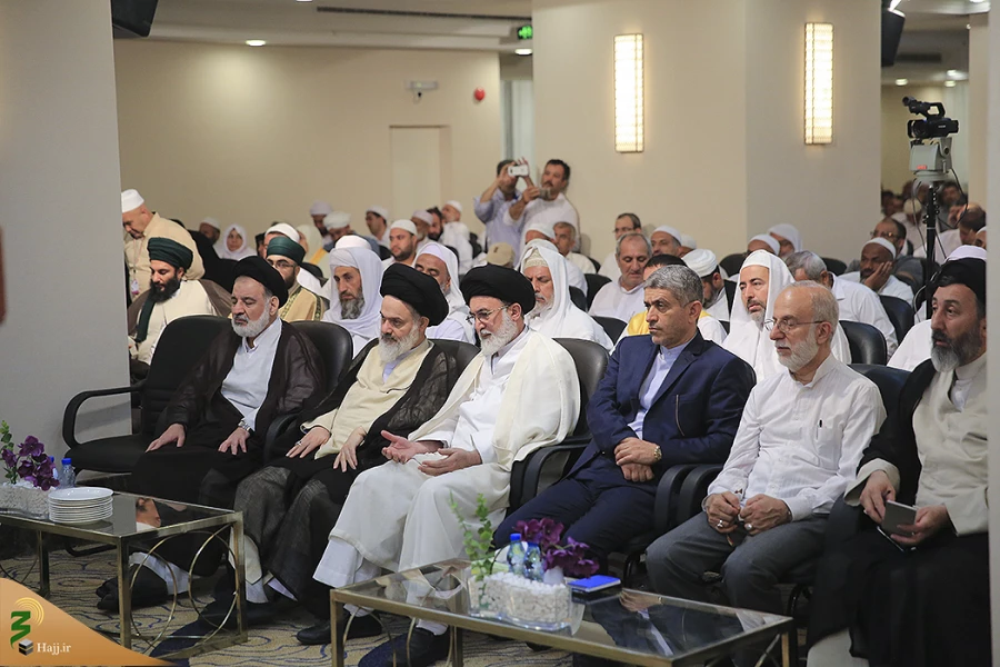 حجت الاسلام و المسلمین قاضی عسکر :

وحدت کلمه از مهمترین برکات حج است 13